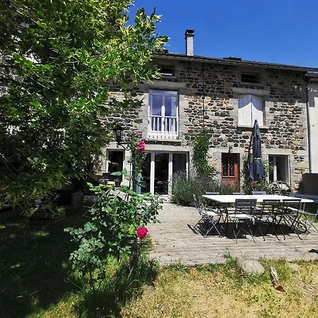 Holiday home La Maison Des Biscuits Loubaresse (Cantal)